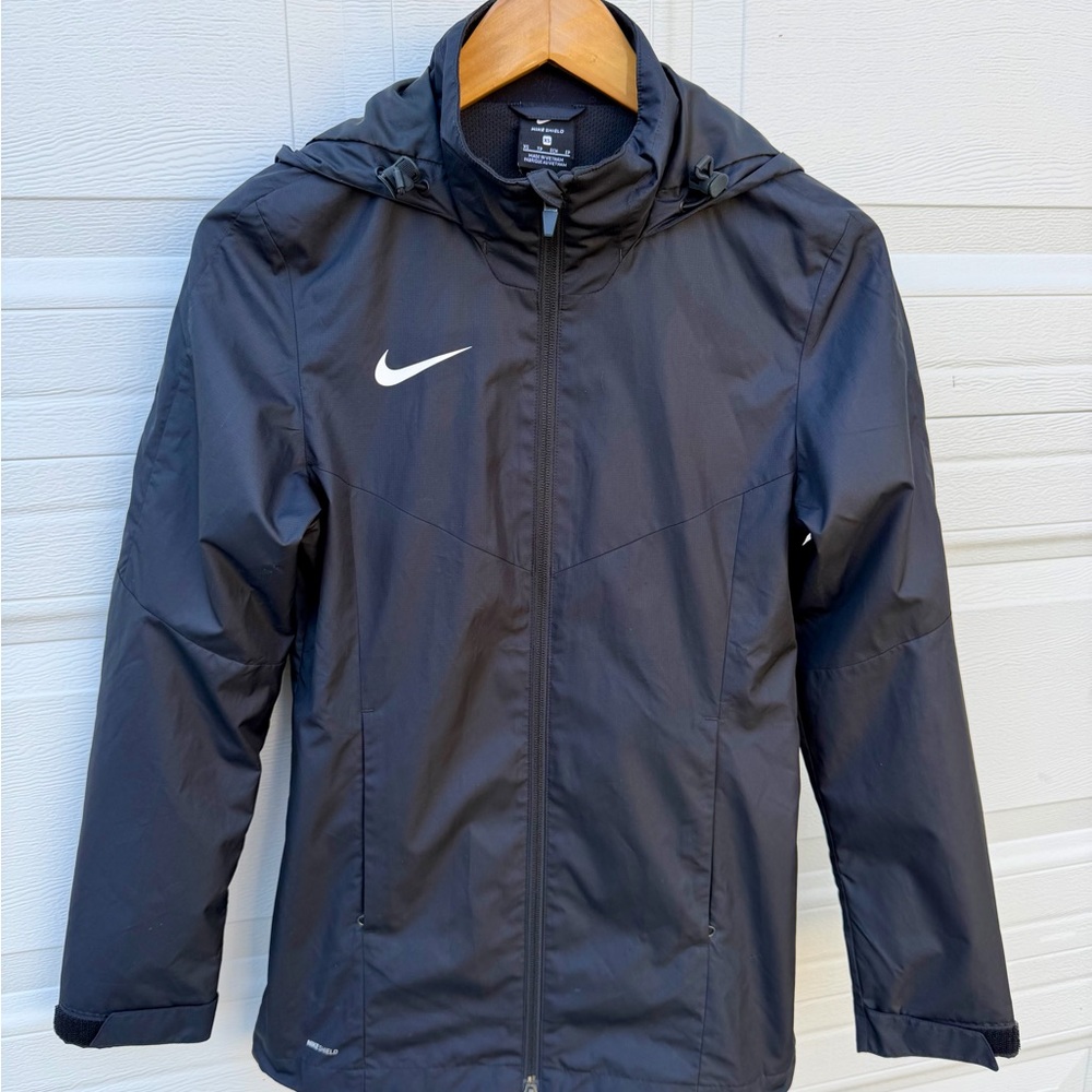 Nike Women’s Black Hooded Windbreaker